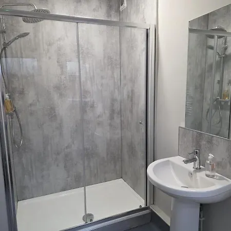 בית נופש Douglas House By Cliftonvalley