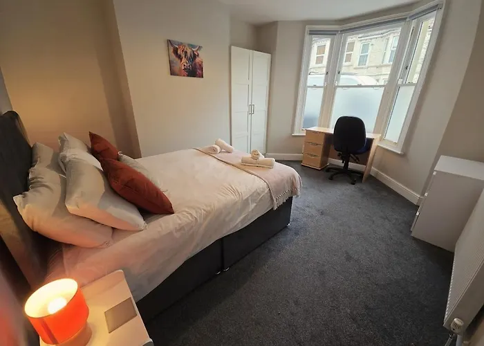 Douglas House By Cliftonvalley Casa de Férias